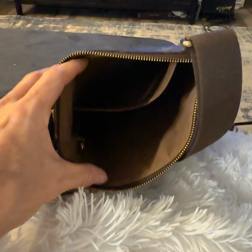 Louis Vuitton Pochette - DISCONTINUED - Picture 13 of 15